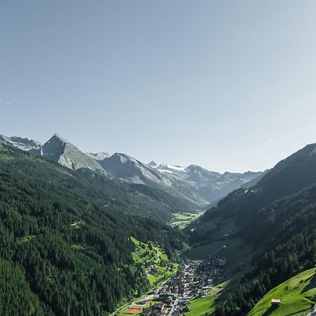 Landhaus Geisler ทักซ์ ภายนอก รูปภาพ