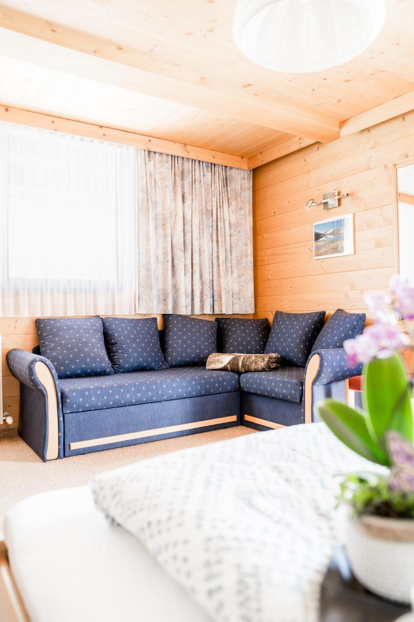 Landhaus Geisler ทักซ์ ภายนอก รูปภาพ
